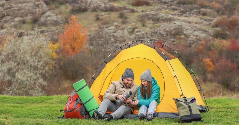 10 activités plein air camping en couple pour raviver la flamme